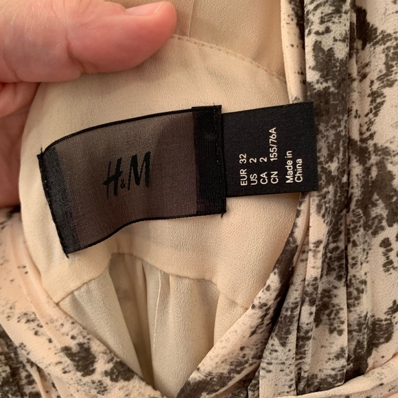 Beautiful Snakeskin Print Maxi Dress from H&M - Picture 4 of 4